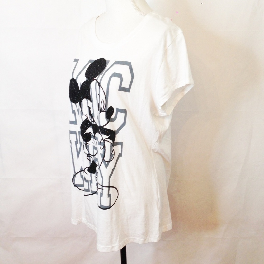 Walt Disney Women’s Black White Graphic Tee-Shirt - Picture 2 of 6